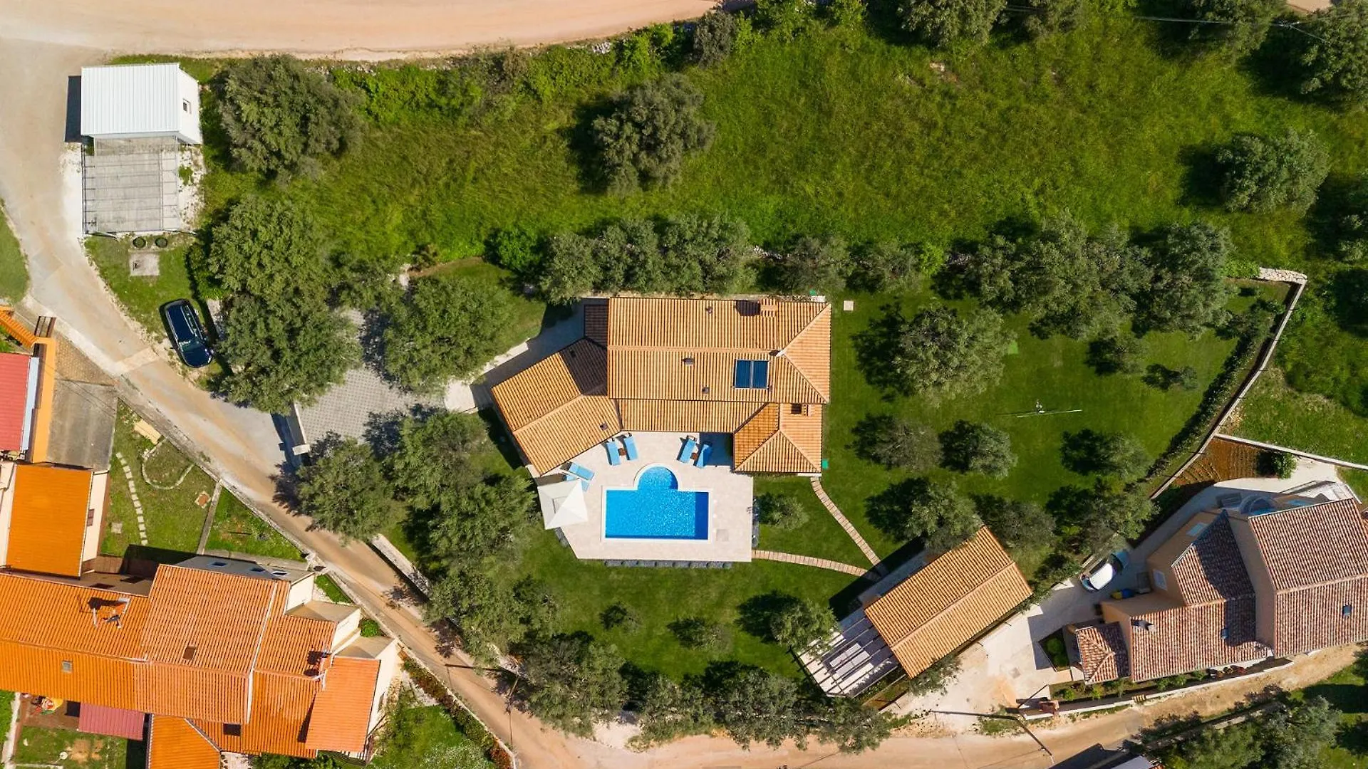 Villa Loverka Near Pula Only 3 Km From The Beach With Sea View Peruški