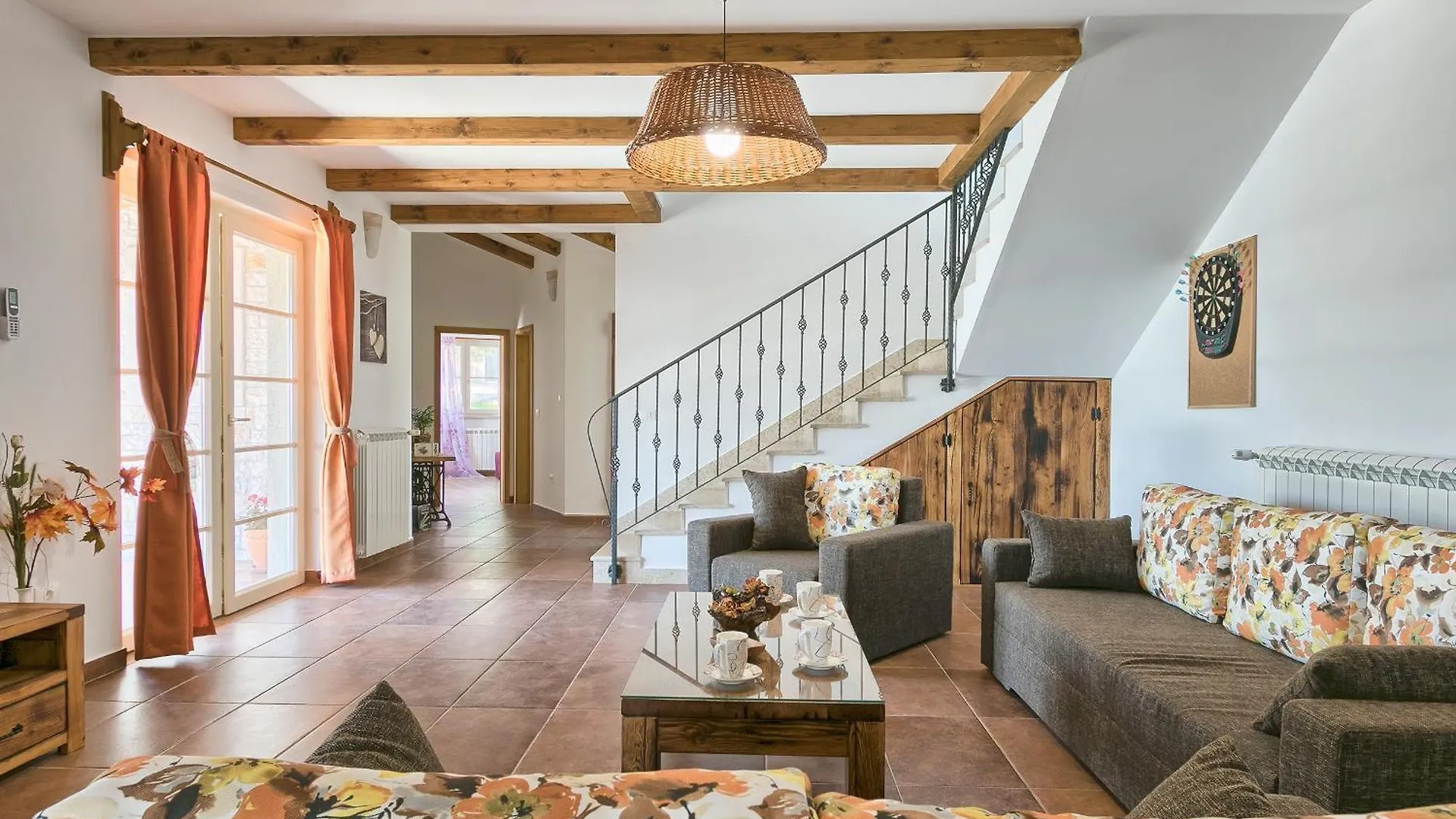 Villa Loverka Near Pula Only 3 Km From The Beach With Sea View Peruški